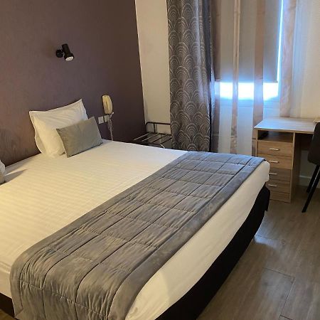 Location Chambres Hotel Joly Dun-le-Palestel Eksteriør billede